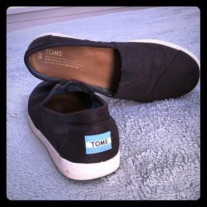 Black Coated Canvas Women's Avalon Slip-Ons